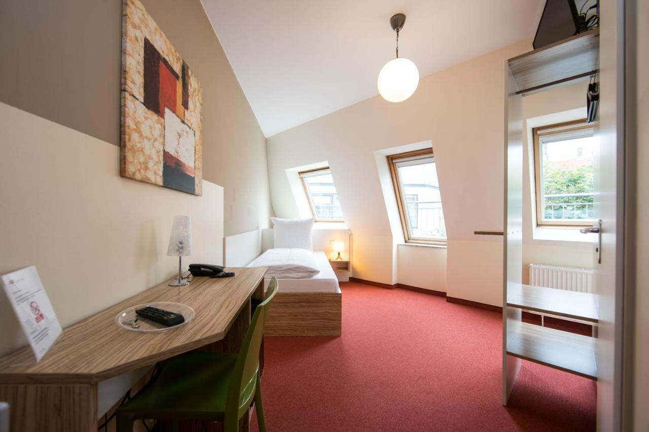 Nu Wave Hotel Berlin - Digital Check-In 2025 Ngoại thất bức ảnh